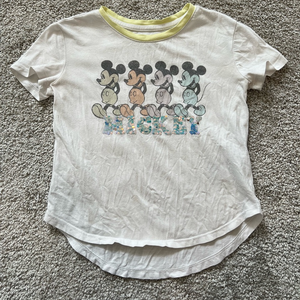 Gap kids Disney tee XS (4-5) years